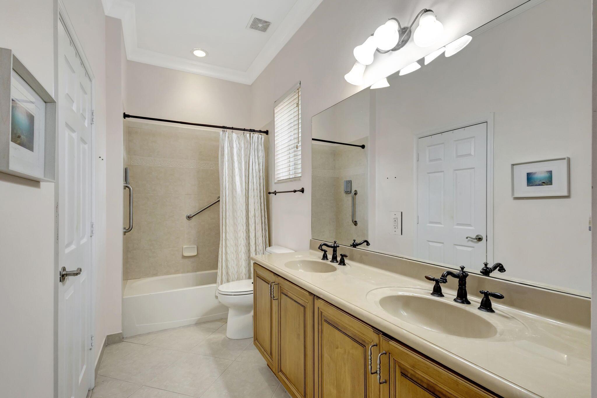 PINES ON PENNOCK LANE PUD 2 - PASEOS - Residential