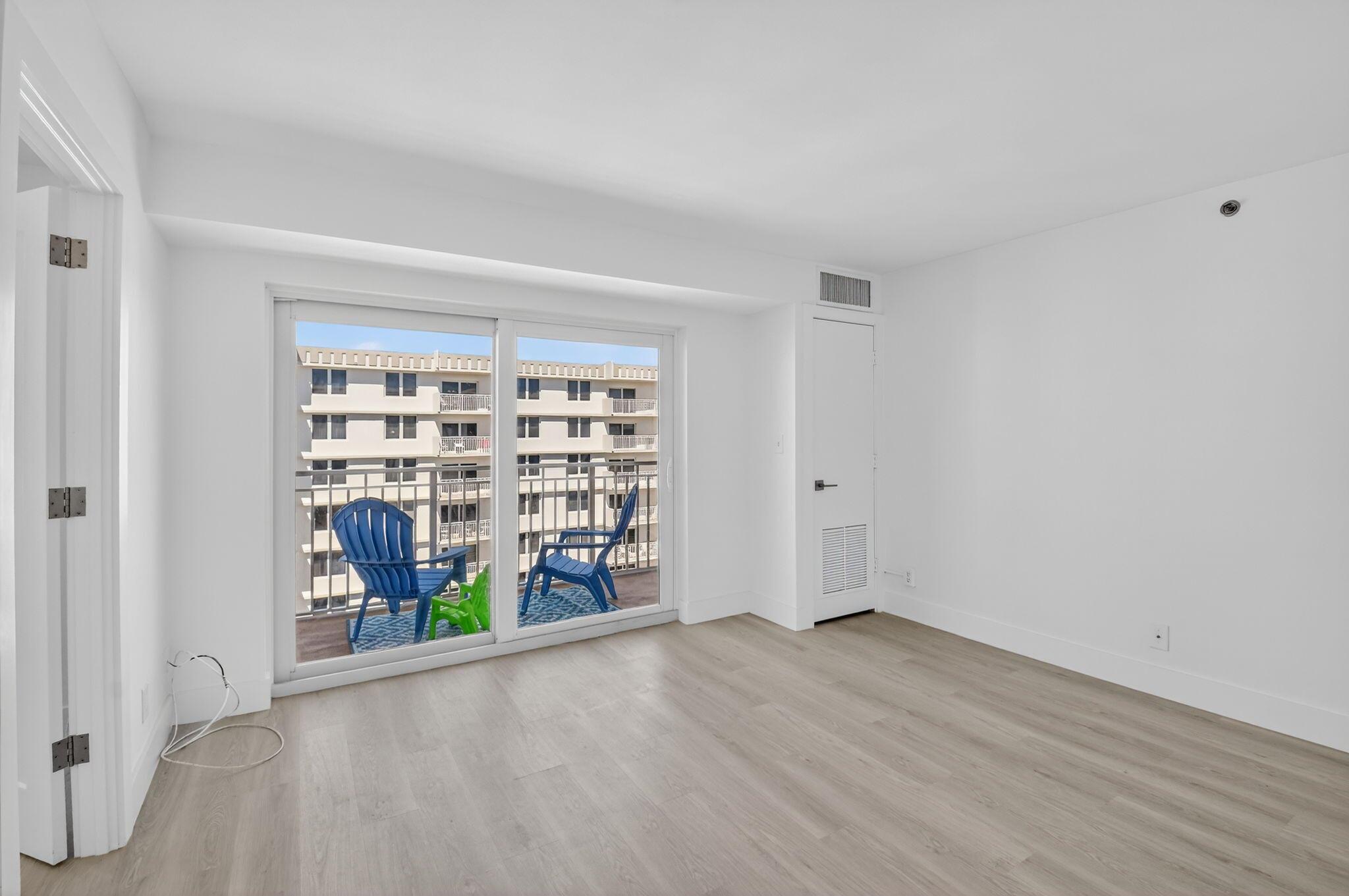 AMBASSADORS V NORTH CONDO - Residential