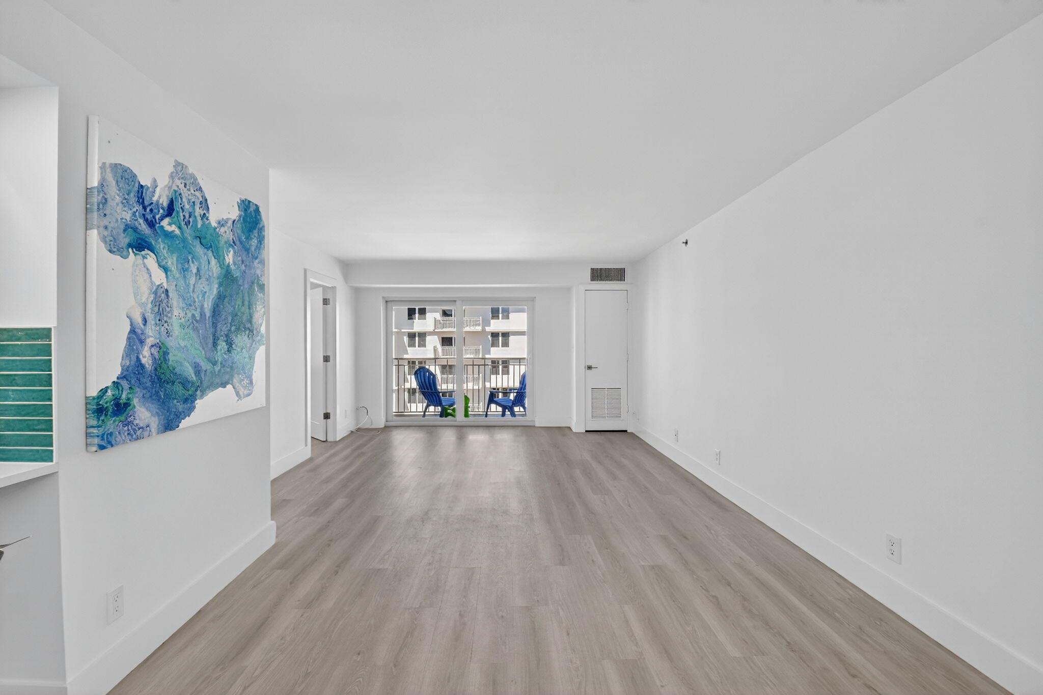 AMBASSADORS V NORTH CONDO - Residential