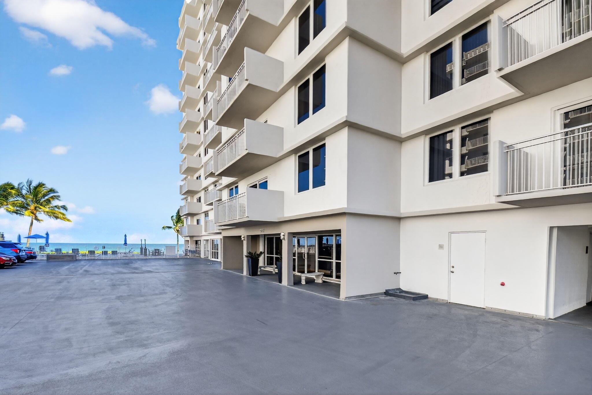 AMBASSADORS V NORTH CONDO - Residential
