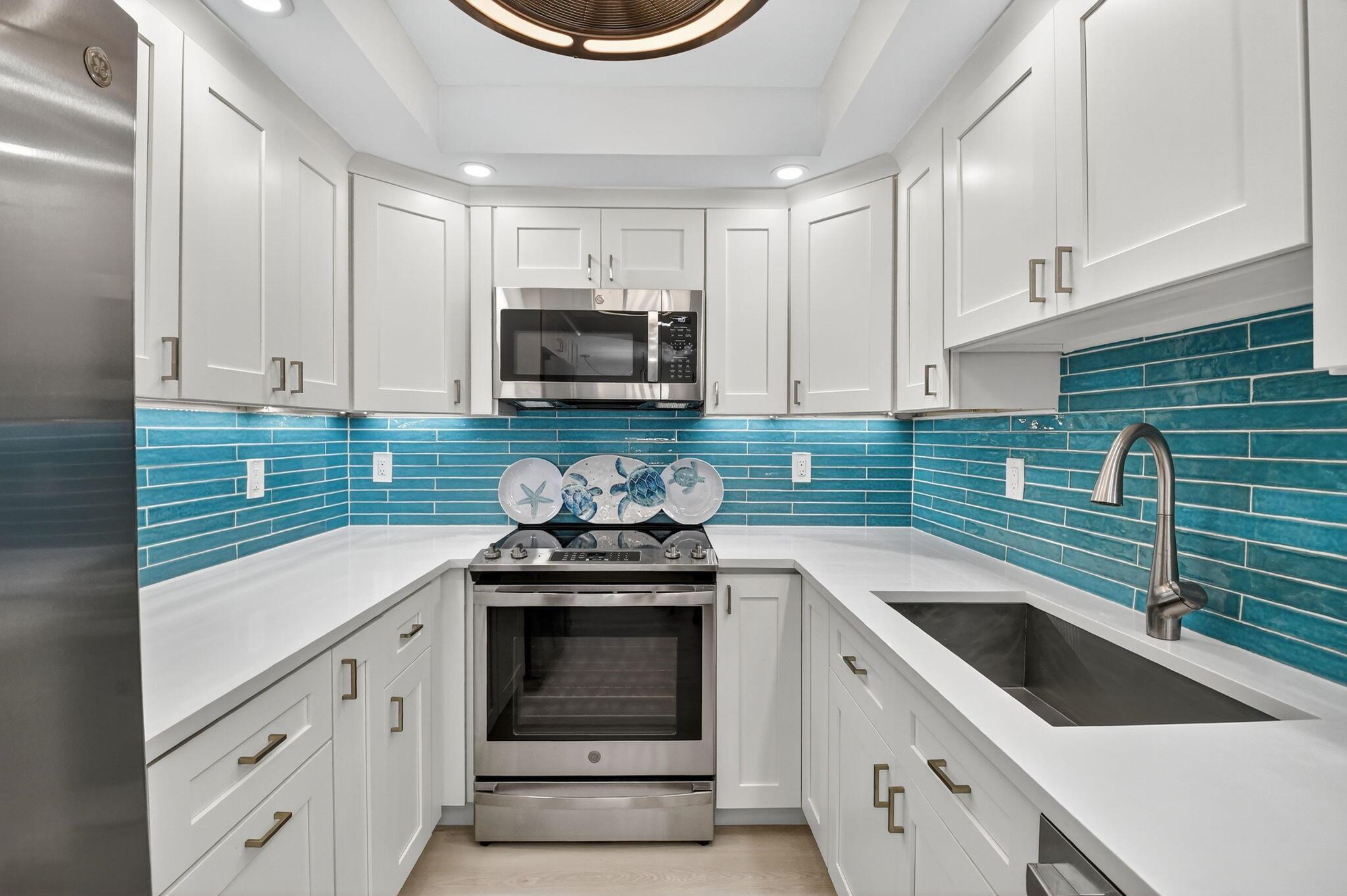 AMBASSADORS V NORTH CONDO - Residential