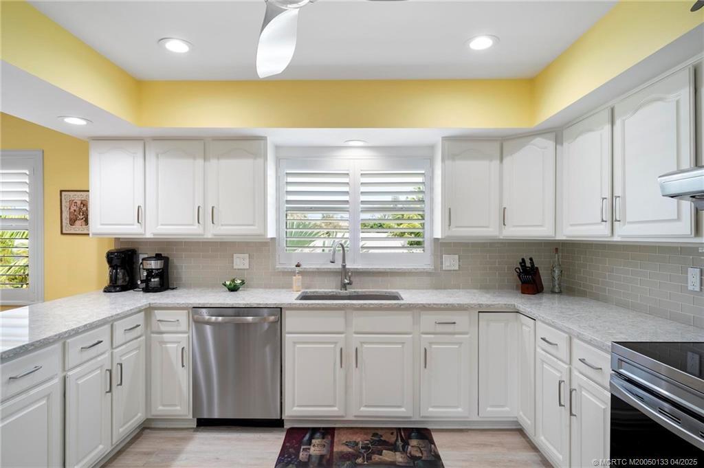 ST LUCIE ESTATES - Residential