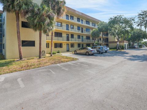 A home in Deerfield Beach