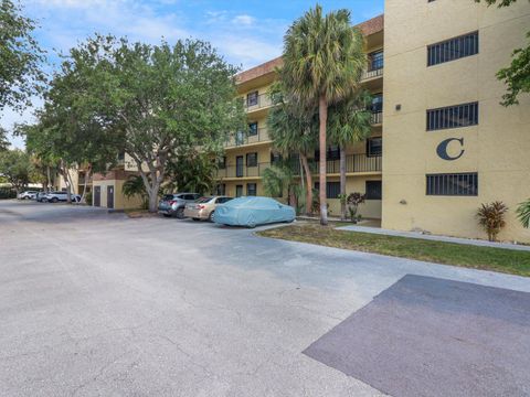 A home in Deerfield Beach