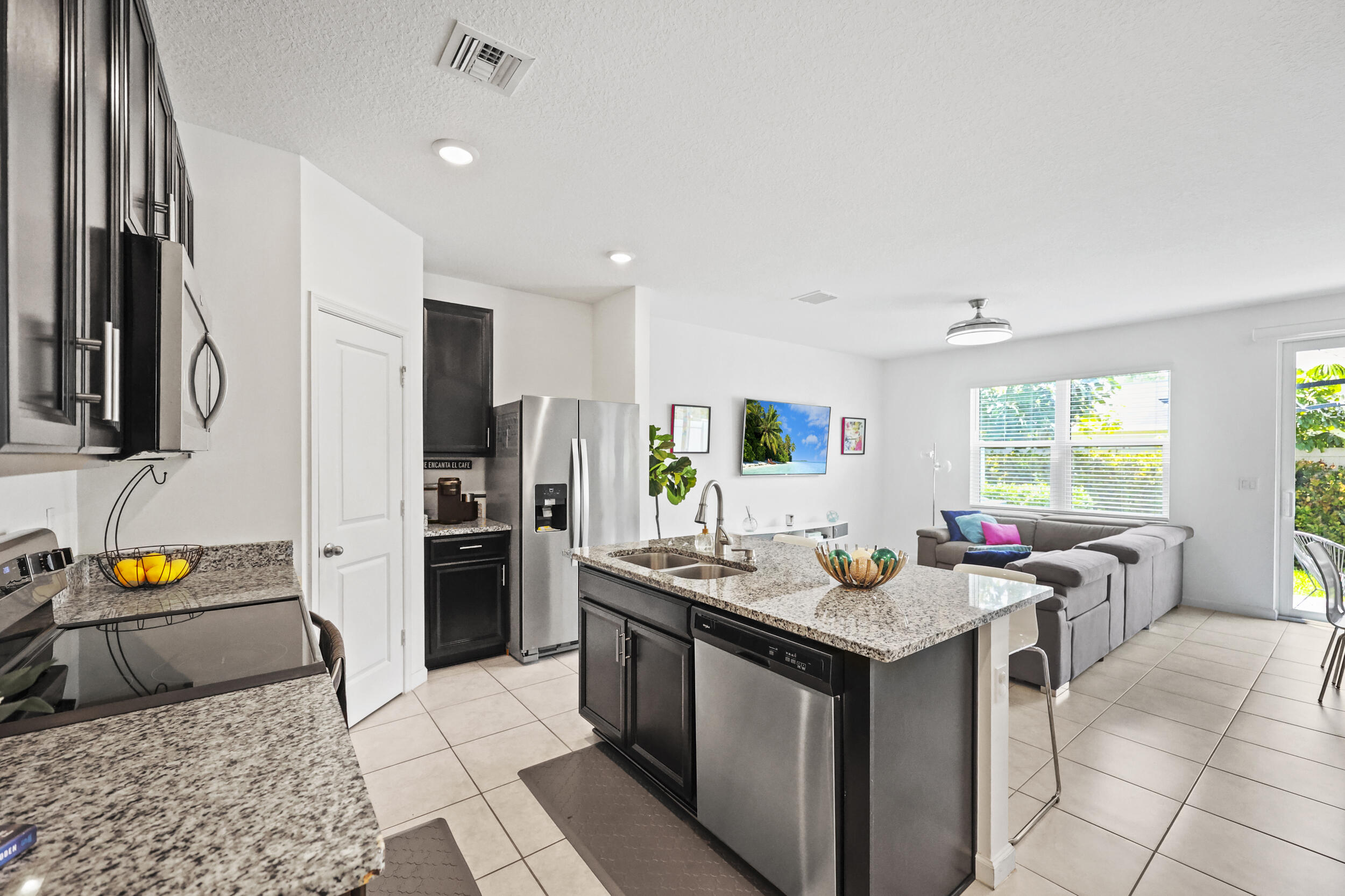 CATALINA TOWNHOMES PLAT - Residential