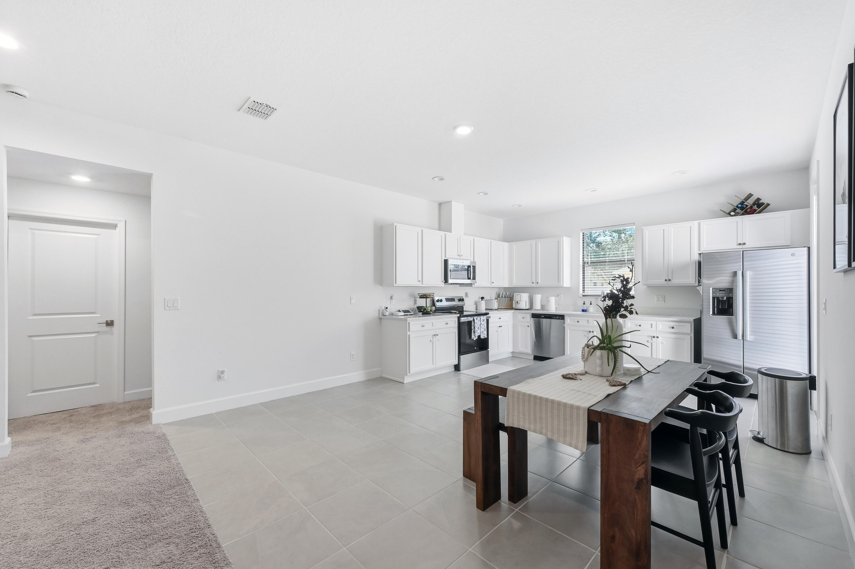 SPRING HILL UNIT 21 - Residential Lease