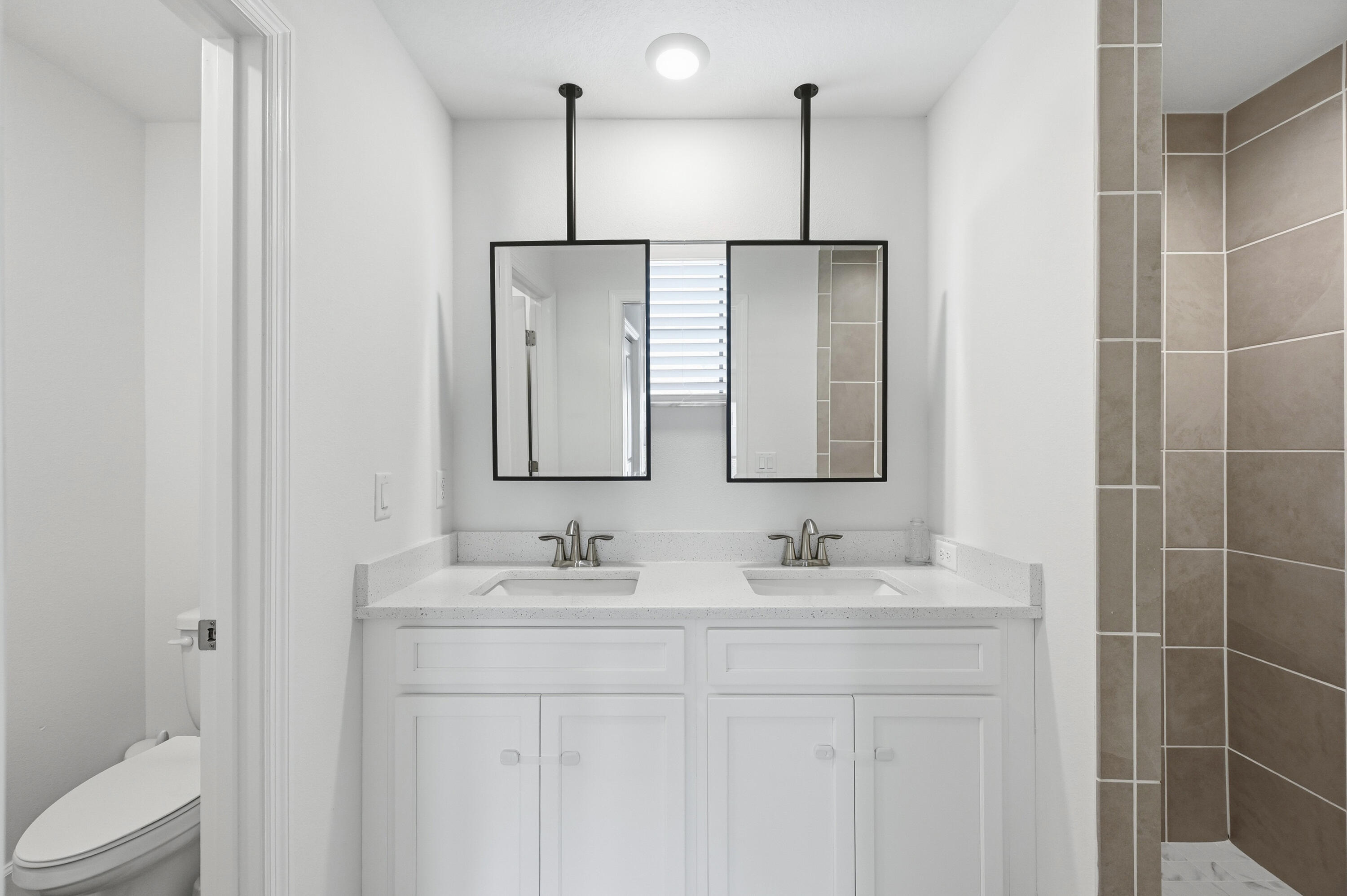 SPRING HILL UNIT 21 - Residential Lease