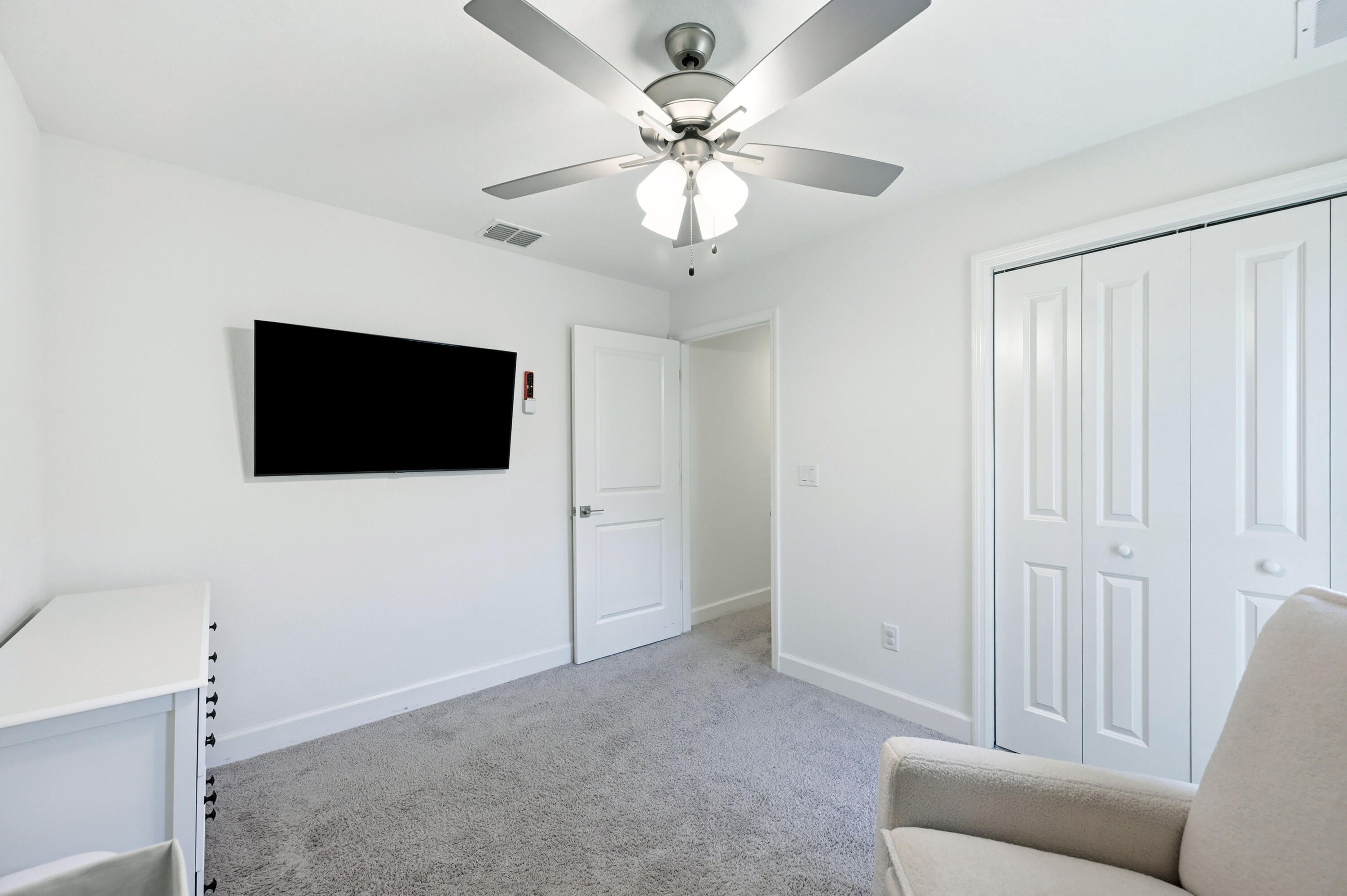 SPRING HILL UNIT 21 - Residential Lease