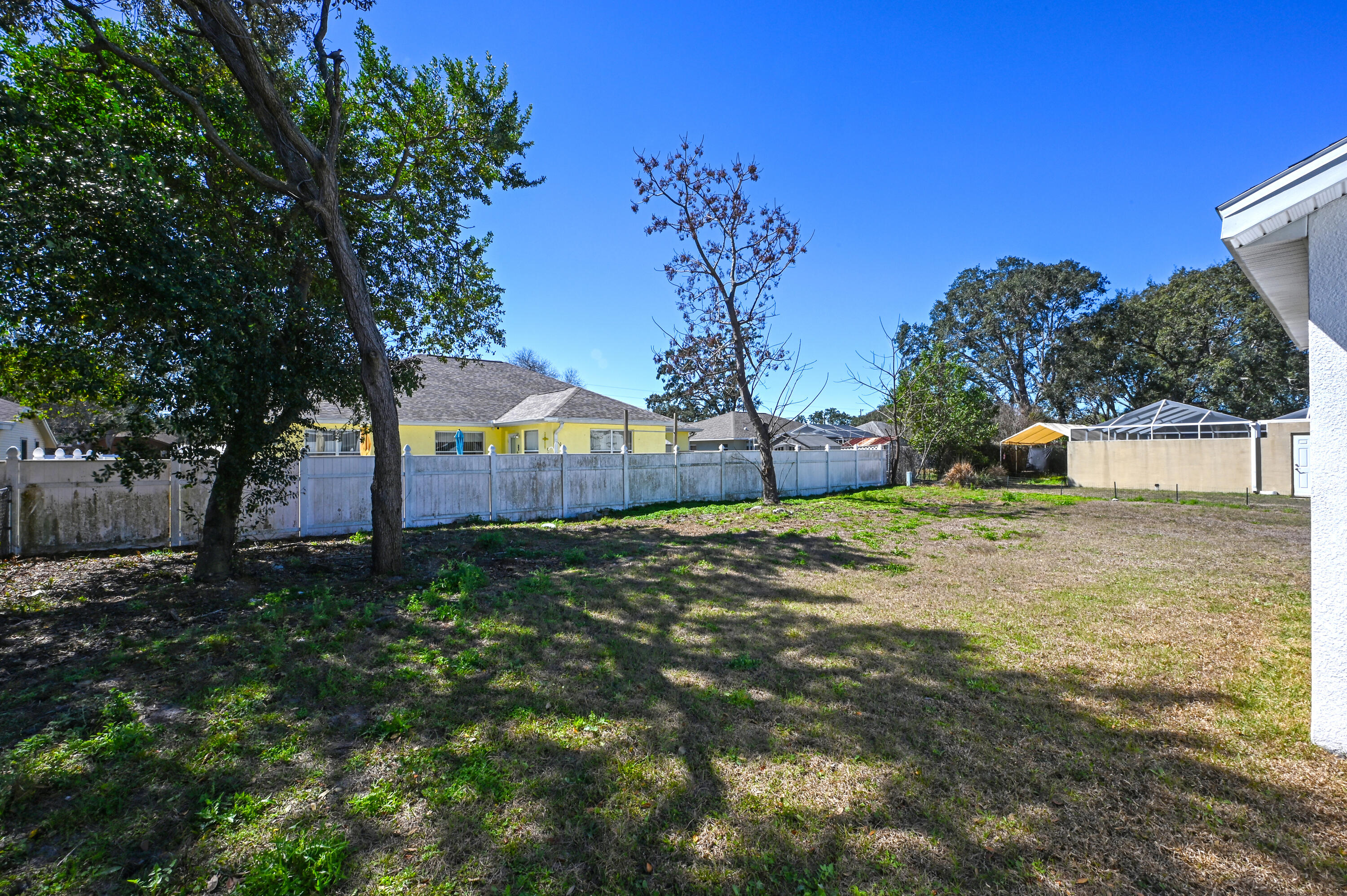 SPRING HILL UNIT 21 - Residential Lease