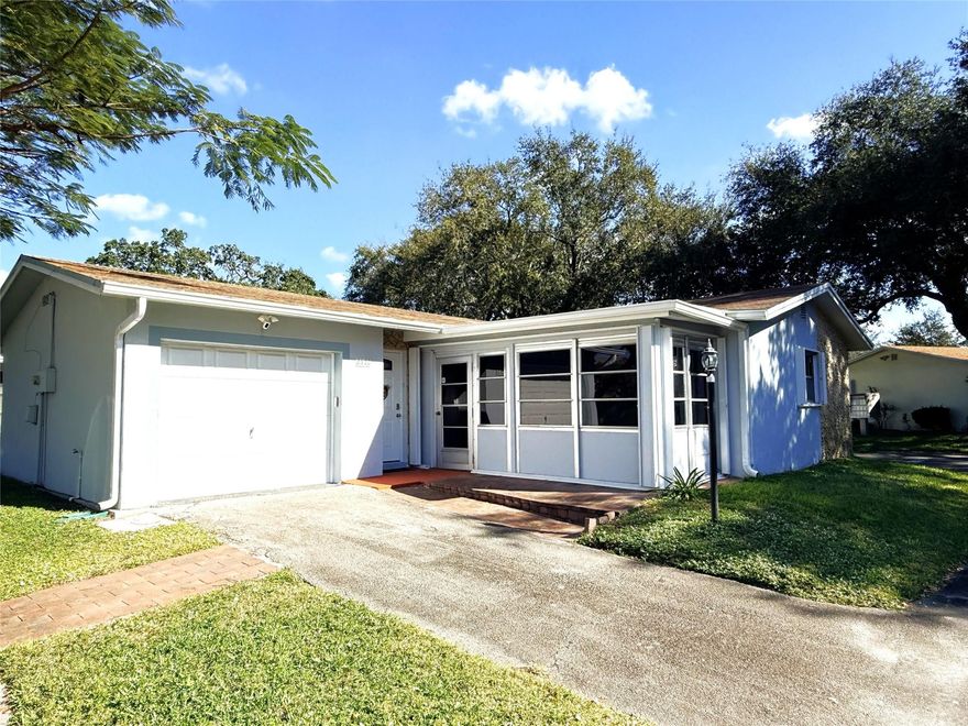 BEAUTIFULLY FURNISHED UPDATED 55+ CORNER HOME IN DEERFIELD BEACH FEATURING 2 BEDROOMS, 2 BATHROOMS, AND A 1 CAR GARAGE, PLUS 2 ADDITIONAL GUEST PARKING SPACES. THIS UNFURNISHED, COMPLETELY RENOVATED RESIDENCE INCLUDES A WASHER AND DRYER, A CHEF’S DREAM KITCHEN, AND A VERSATILE DEN/OFFICE AREA. CONVENIENTLY LOCATED CLOSE TO MAIN HIGHWAYS, THE BEACH, SHOPPING, AND RESTAURANTS, OFFERING BOTH COMFORT AND AN IDEAL LIFESTYLE.