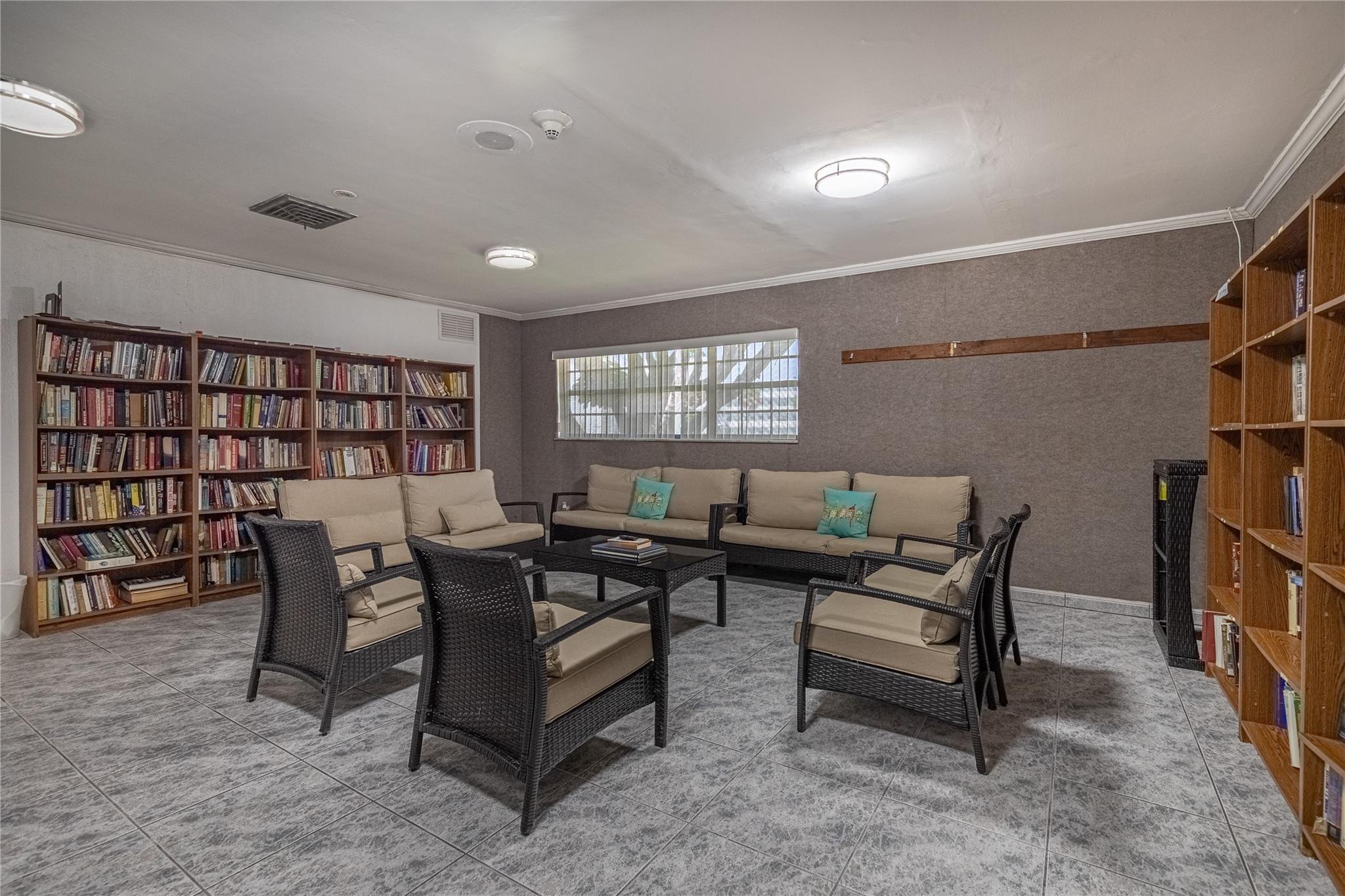 OAKLAND ESTATE - Residential