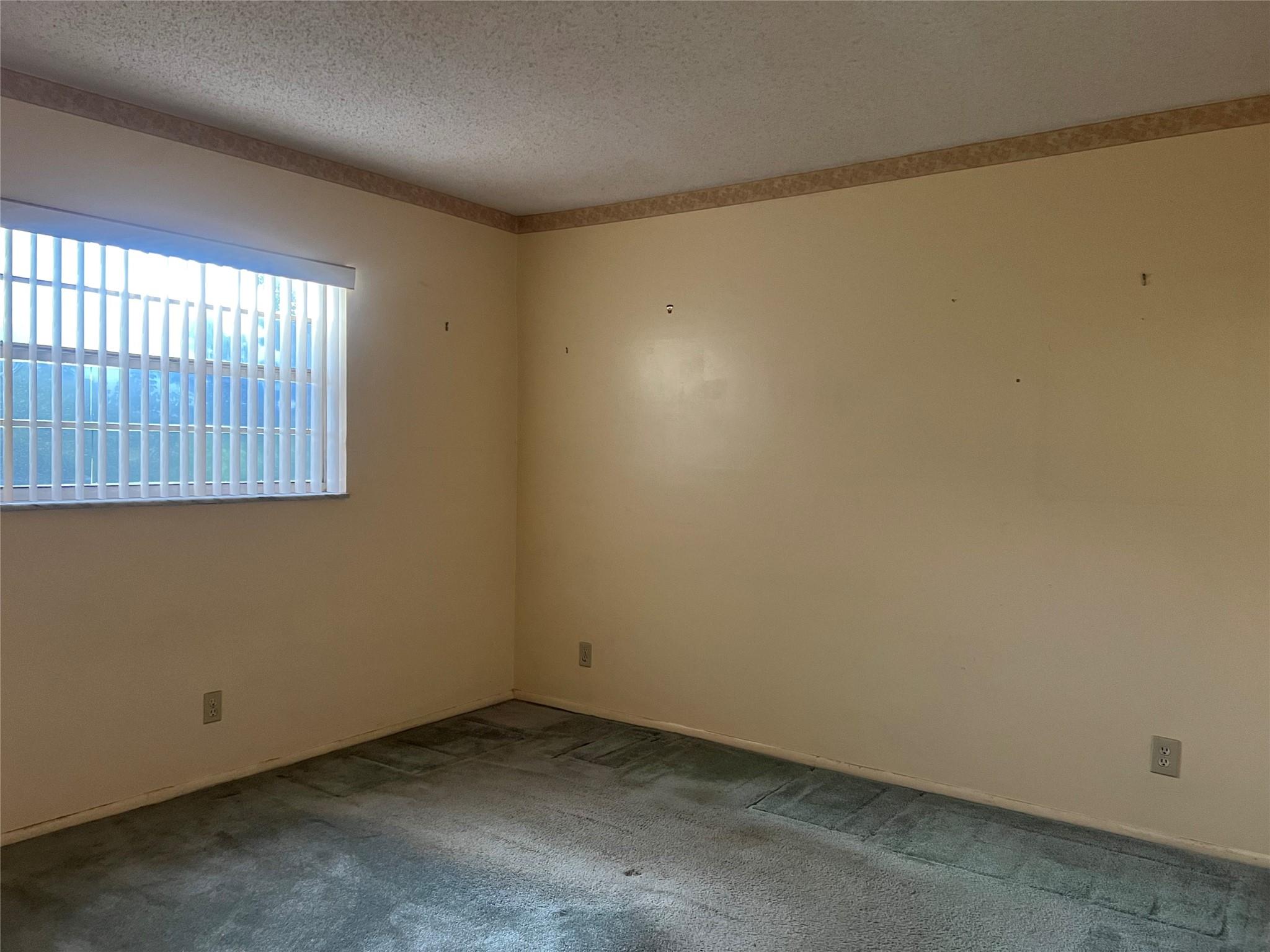 OAKLAND ESTATE - Residential