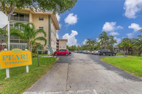 4151 NW 41st St 308 Lauderdale Lakes FL 33319