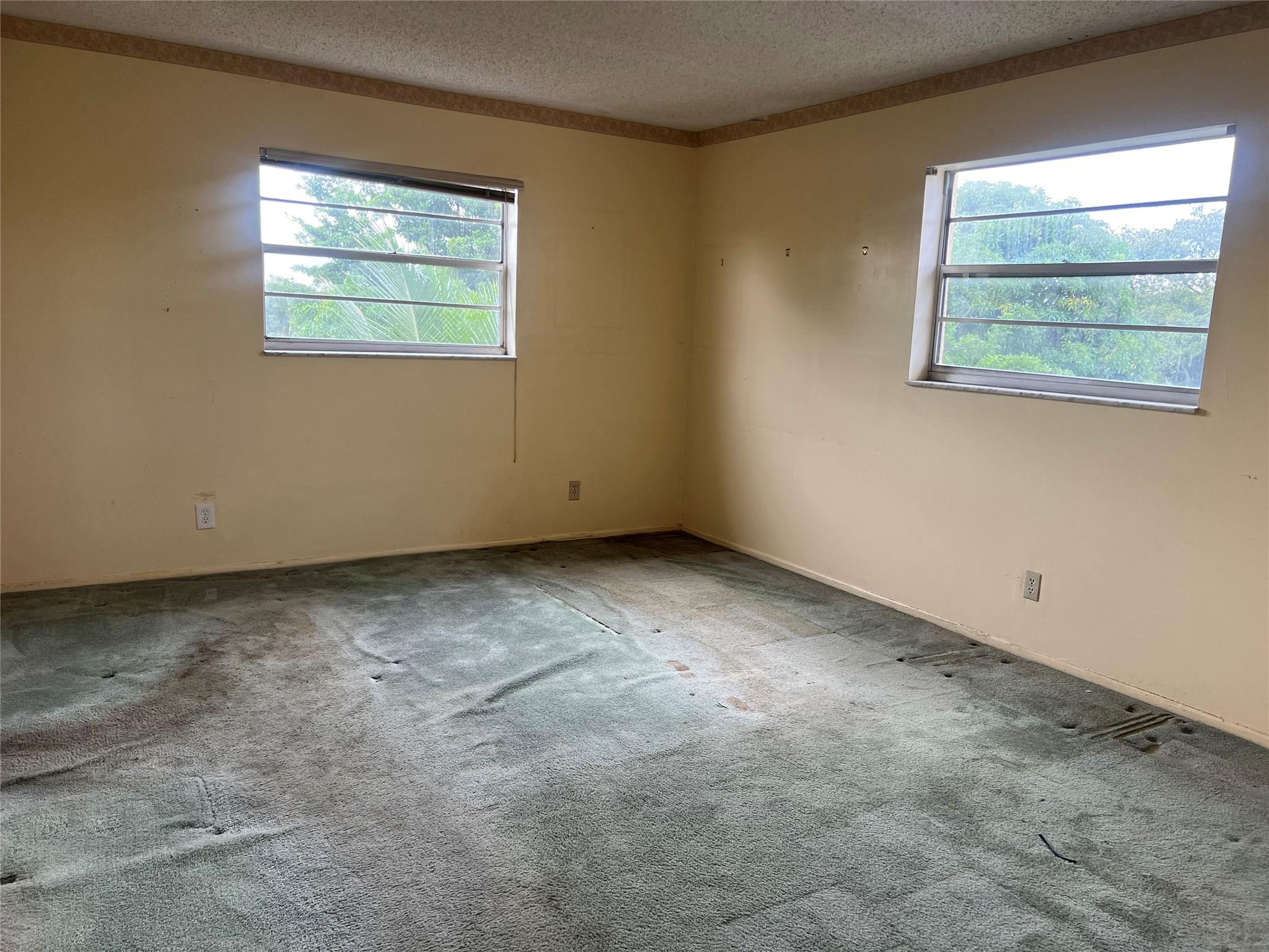 OAKLAND ESTATE - Residential