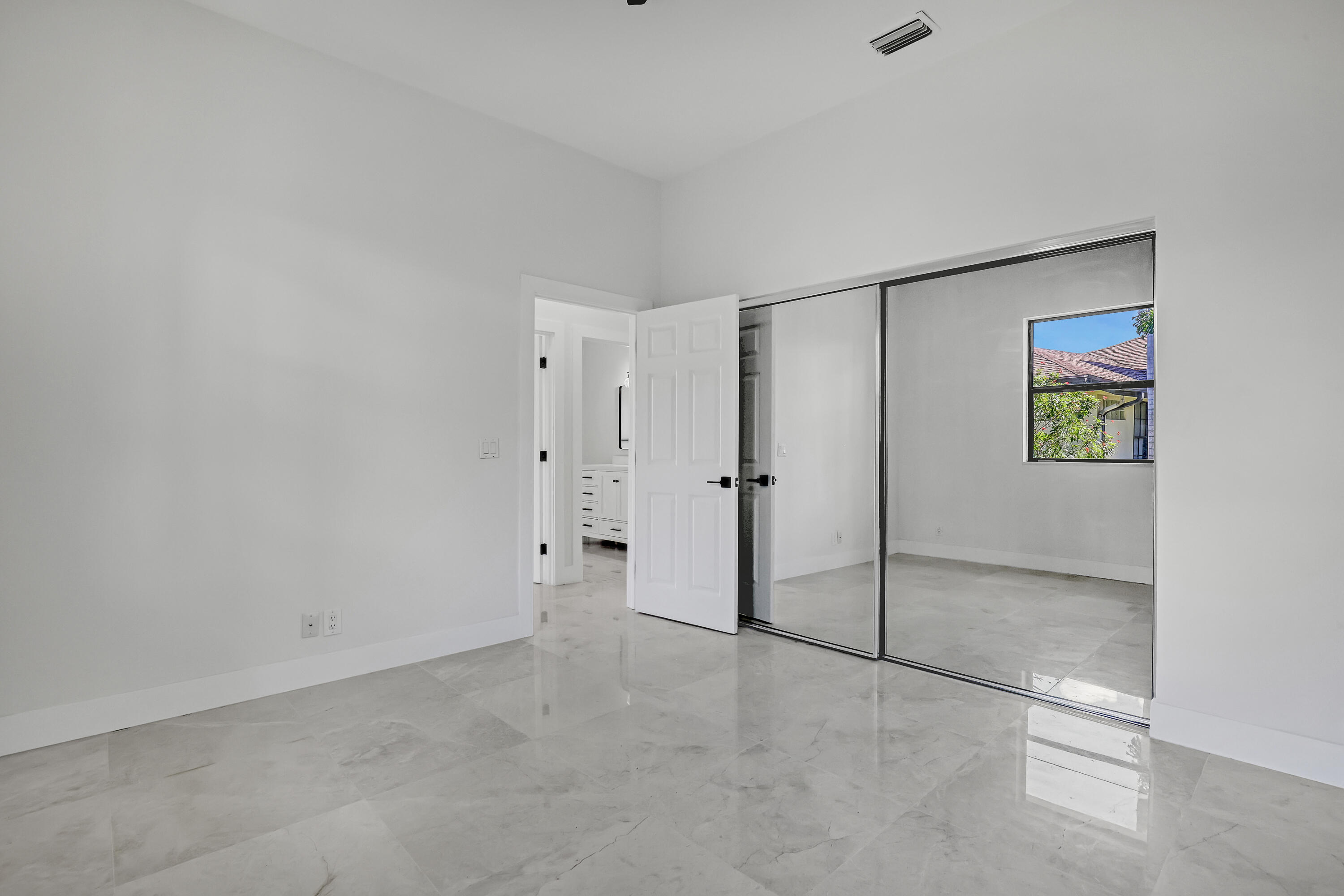 OLYMPUS - Residential