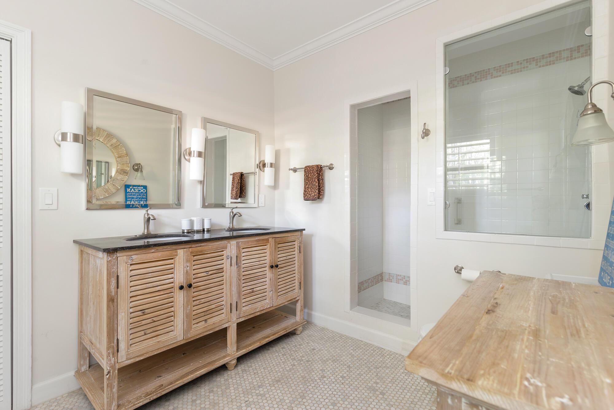 LAKE WORTH TOWN OF - Residential Lease