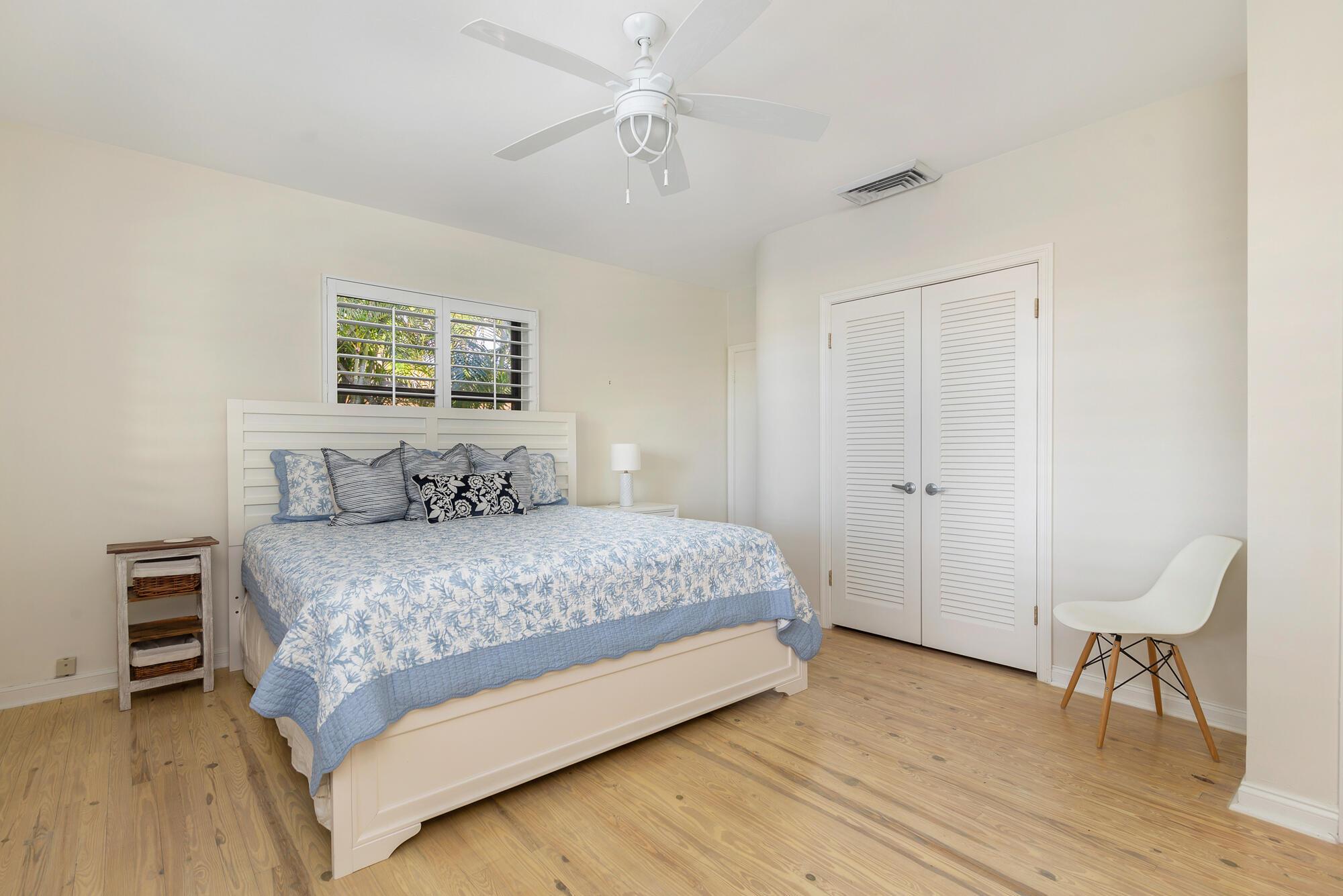 LAKE WORTH TOWN OF - Residential Lease