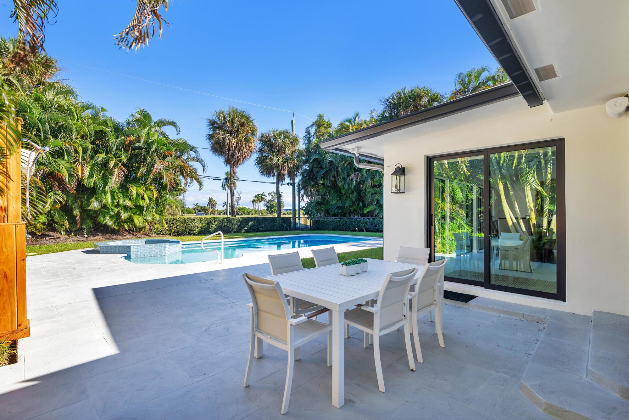 LAKE WORTH TOWN OF - Residential Lease