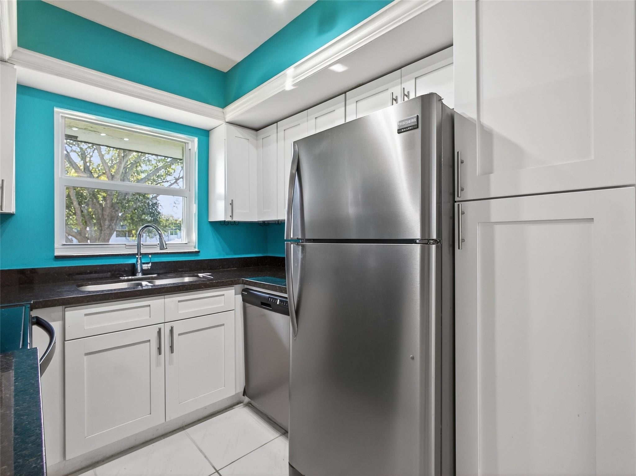 8400 W SAMPLE Road 203