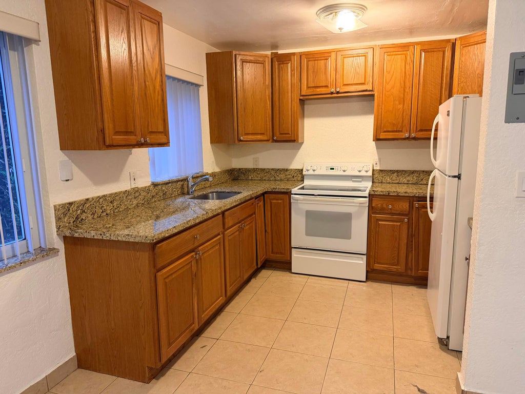 Photo of 5271 SW 90th Way #4, Cooper City, FL 33328 (MLS # B26070617)