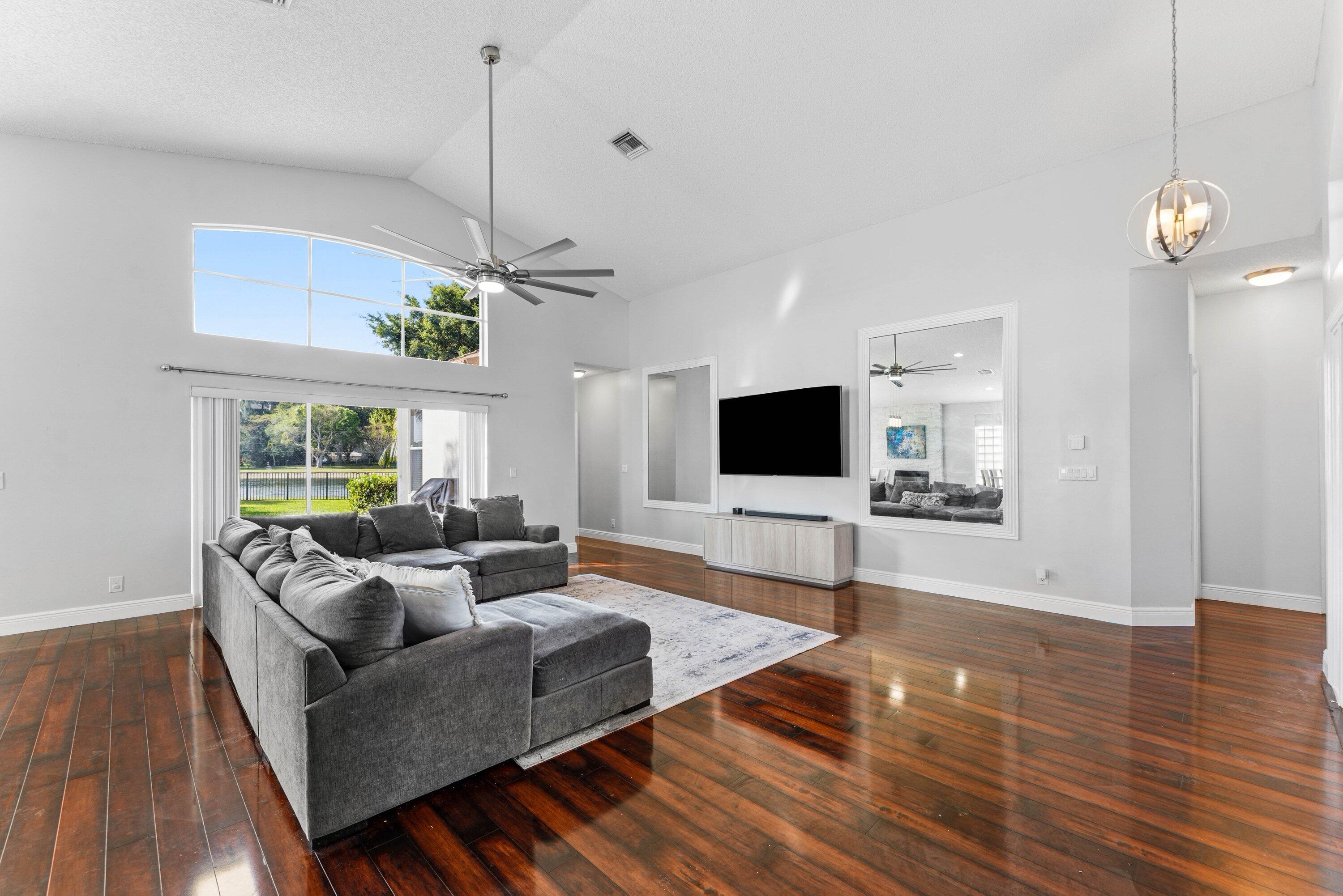 MELROSE PUD VERONA LAKES - Residential