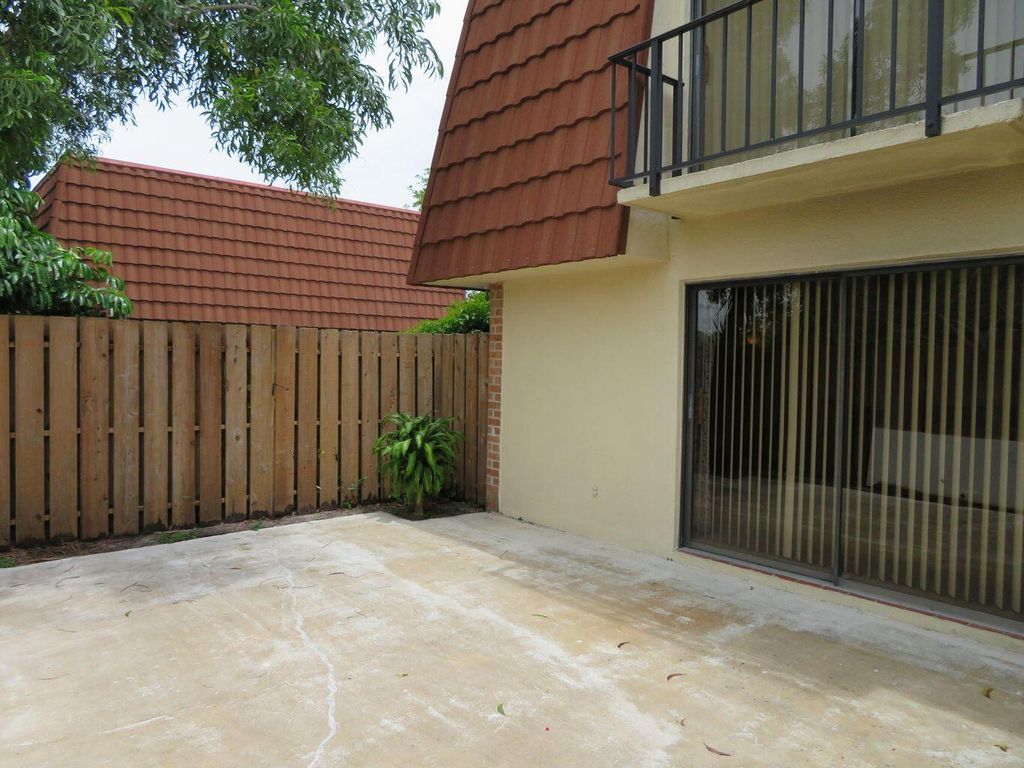 Photo of 3315 Spanish Wells Drive #49-C, Delray Beach, FL 33445 (MLS # R11140437)