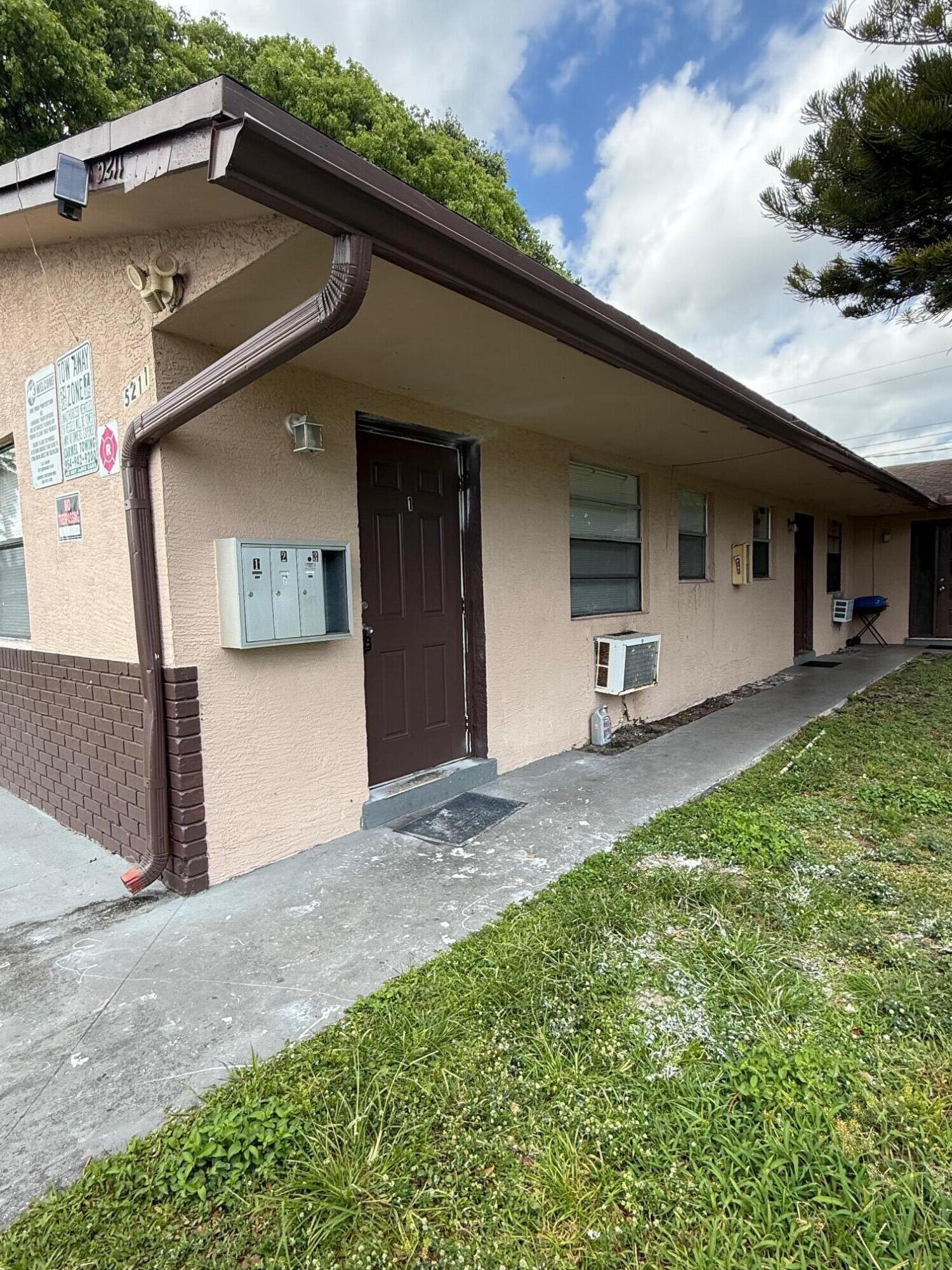 SUNSHINE VILLAS - Residential Lease