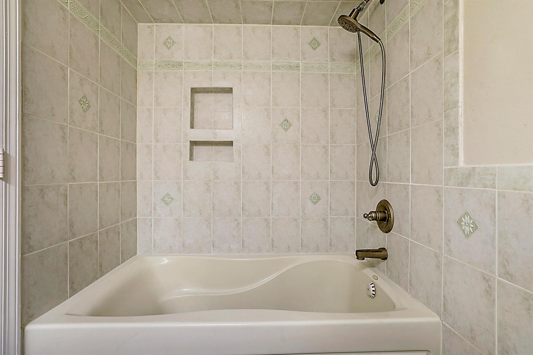 WOODS WALK 3 - Residential