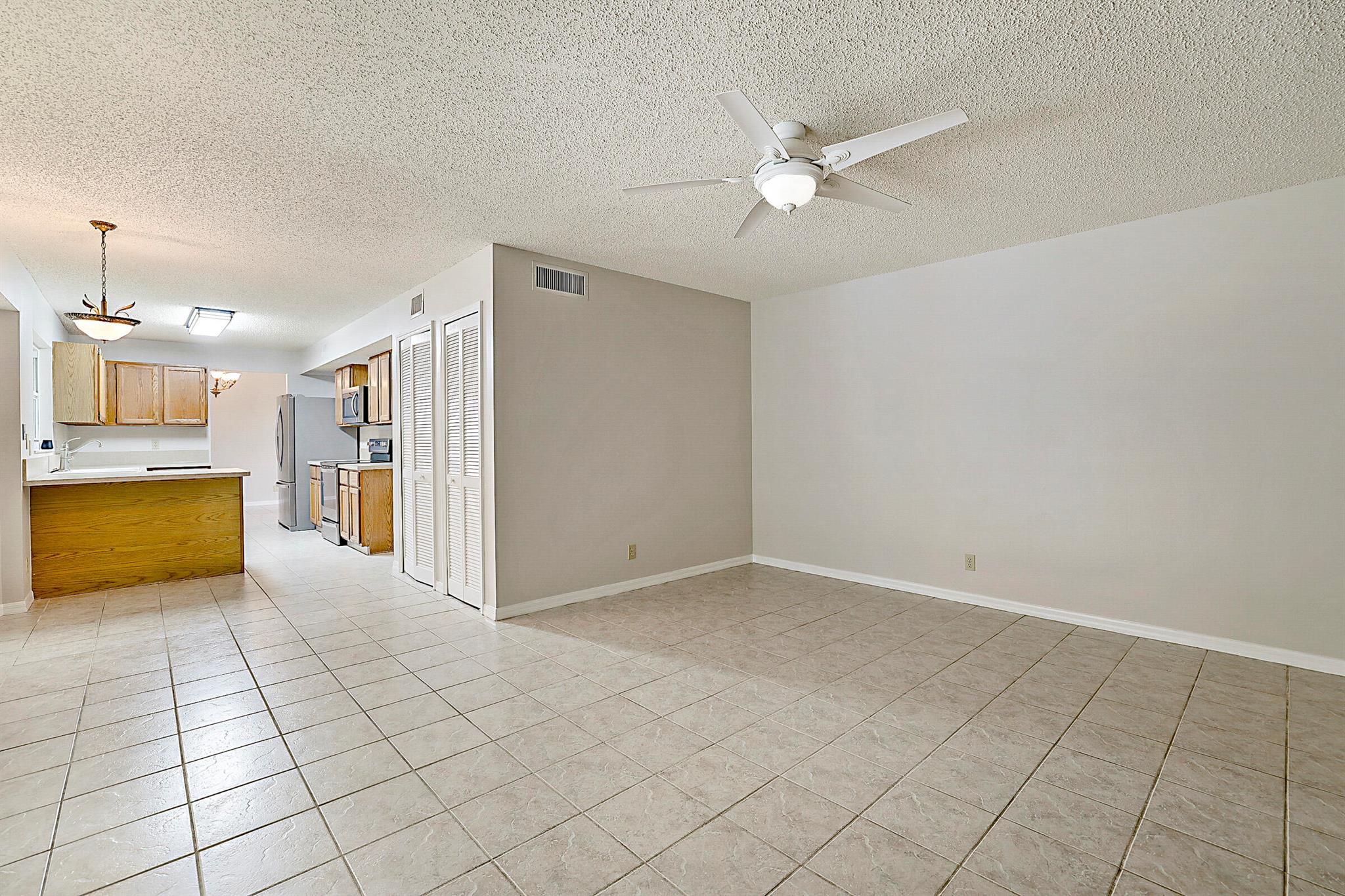 WOODS WALK 3 - Residential