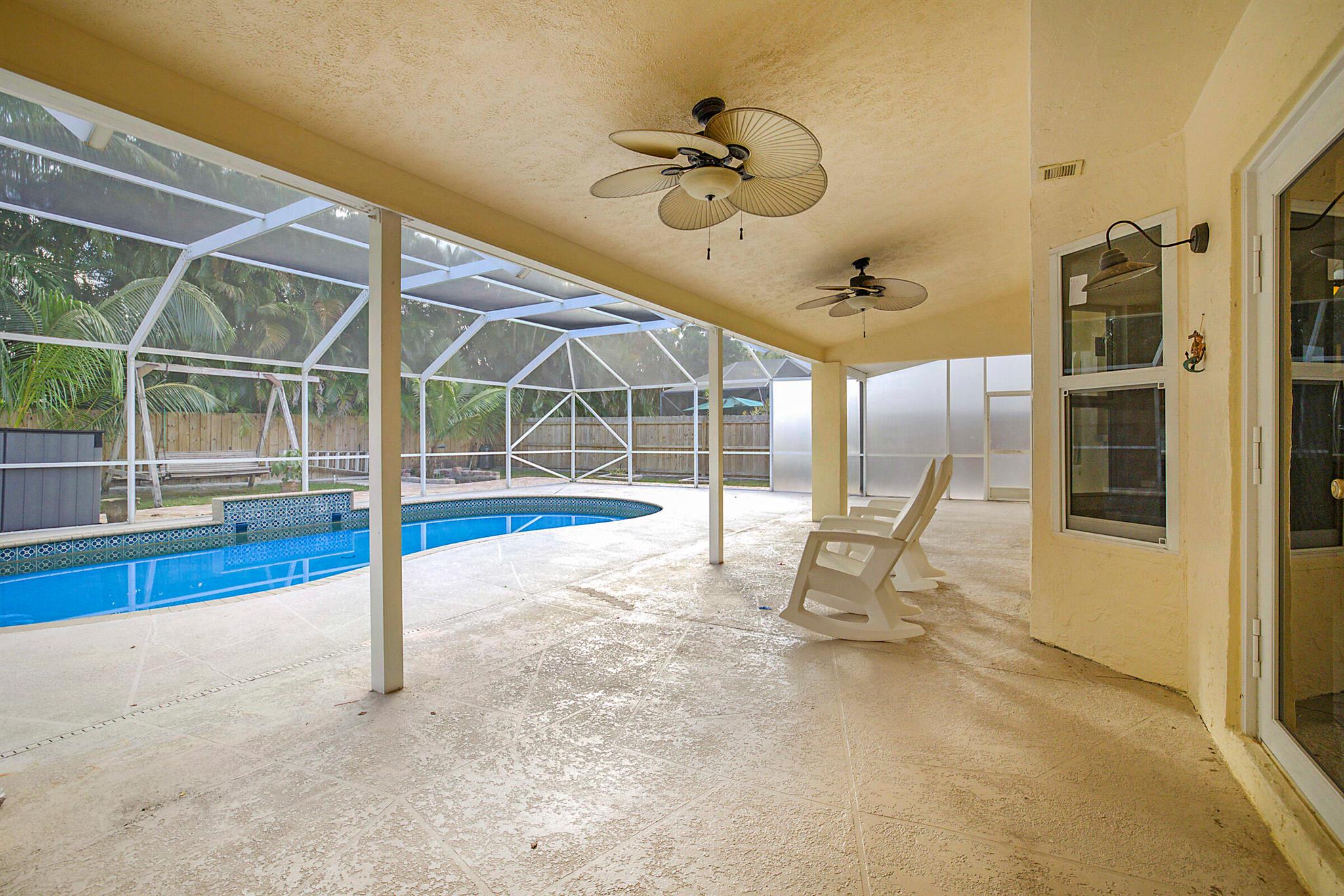 WOODS WALK 3 - Residential