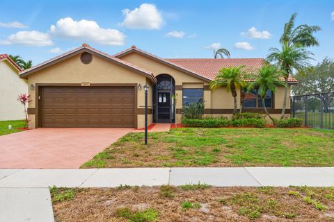 5465 Egret Isle Trail Lake Worth FL 33467