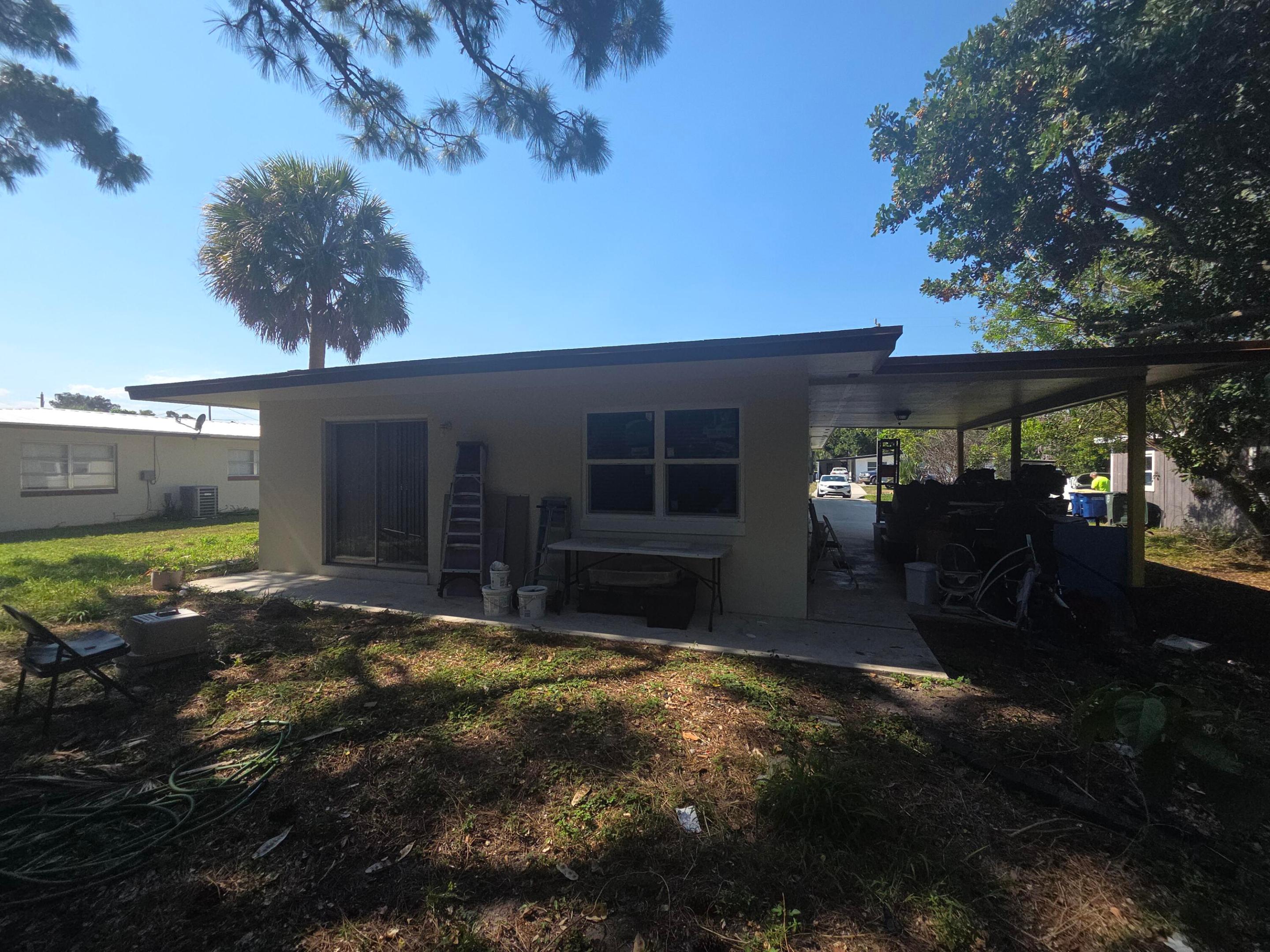515 Palm Avenue A&b