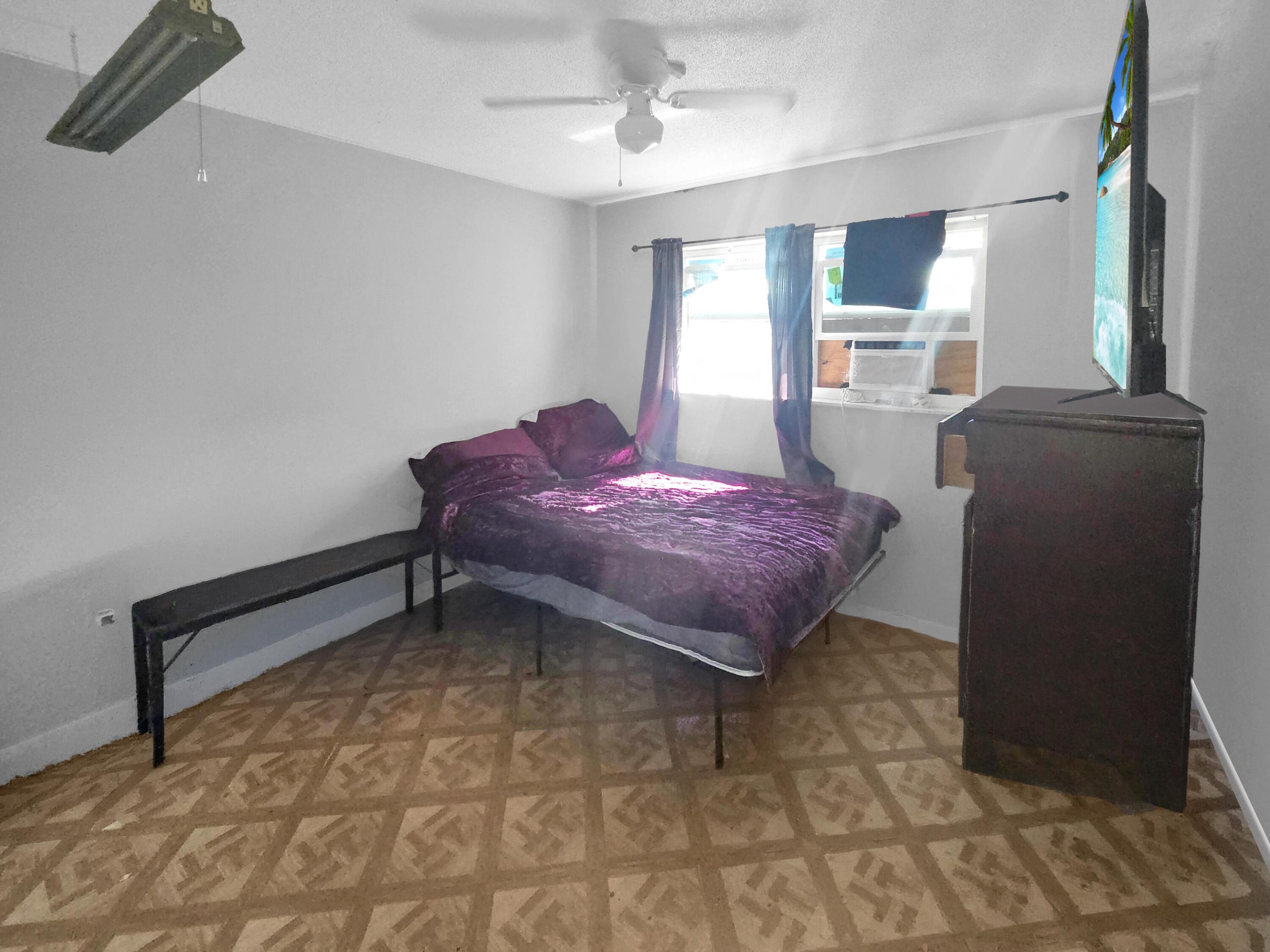 MARAVILLA GARDENS SUBDIVISION UNIT 1 - Residential Income