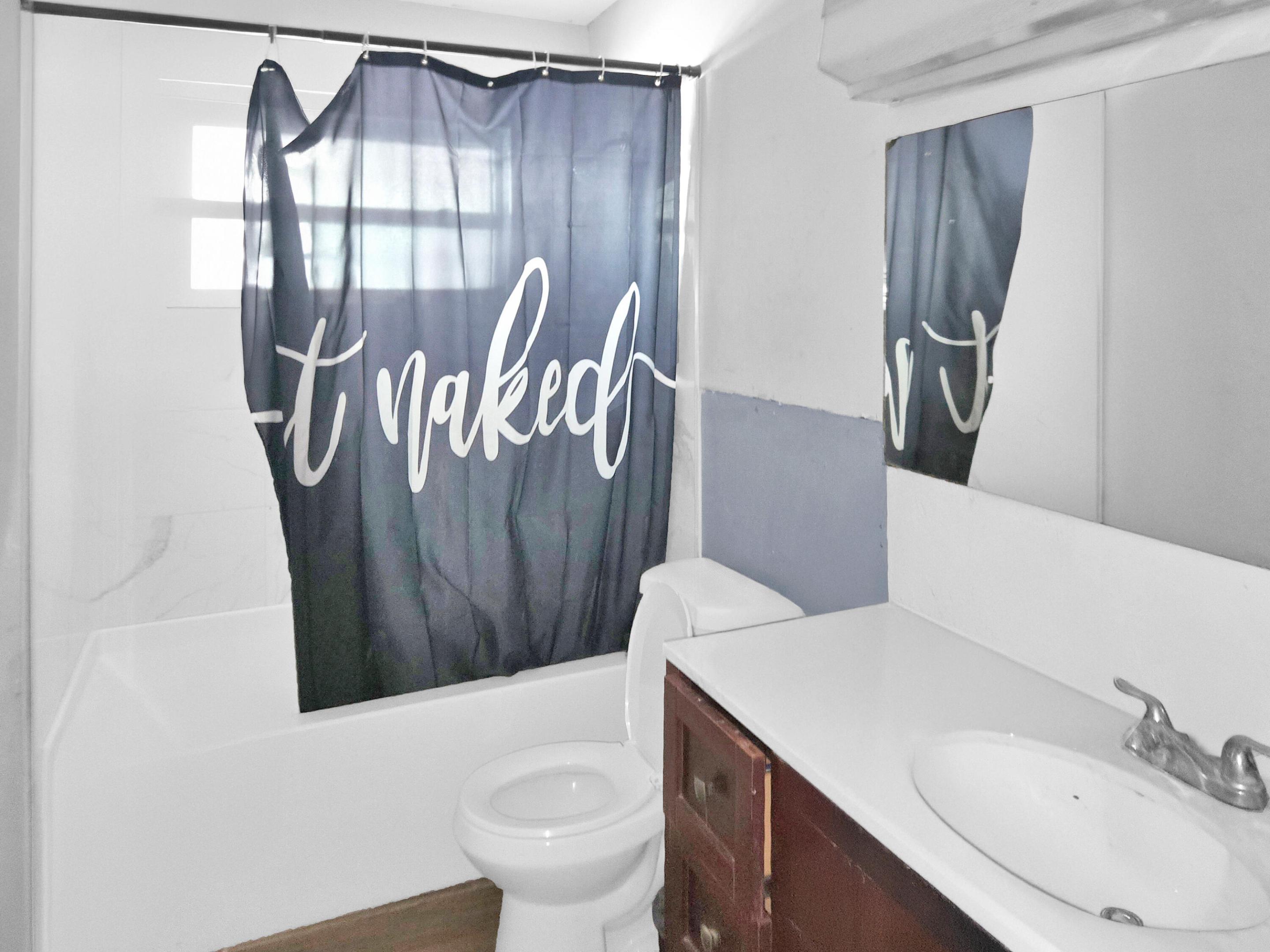MARAVILLA GARDENS SUBDIVISION UNIT 1 - Residential Income