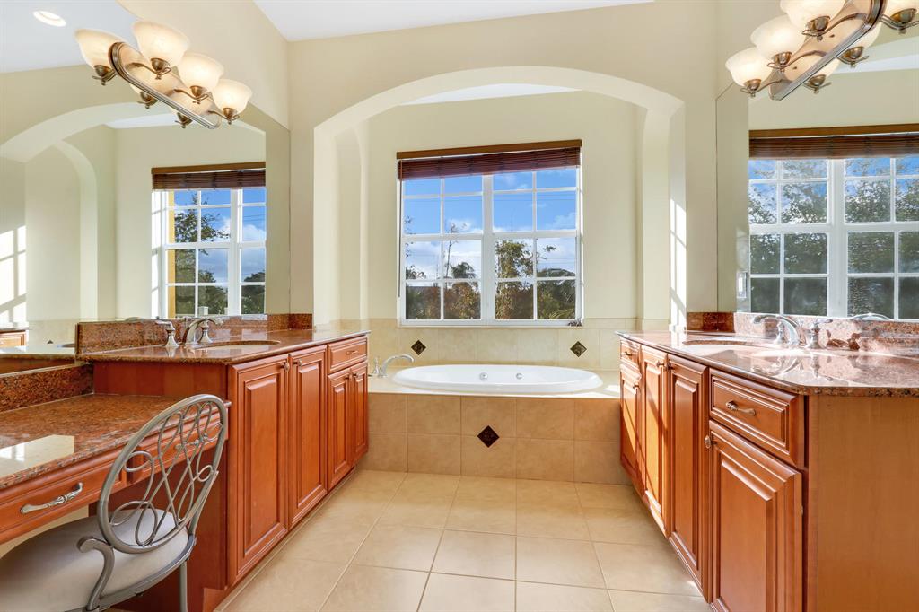 GOMEZ HILL - Residential Lease