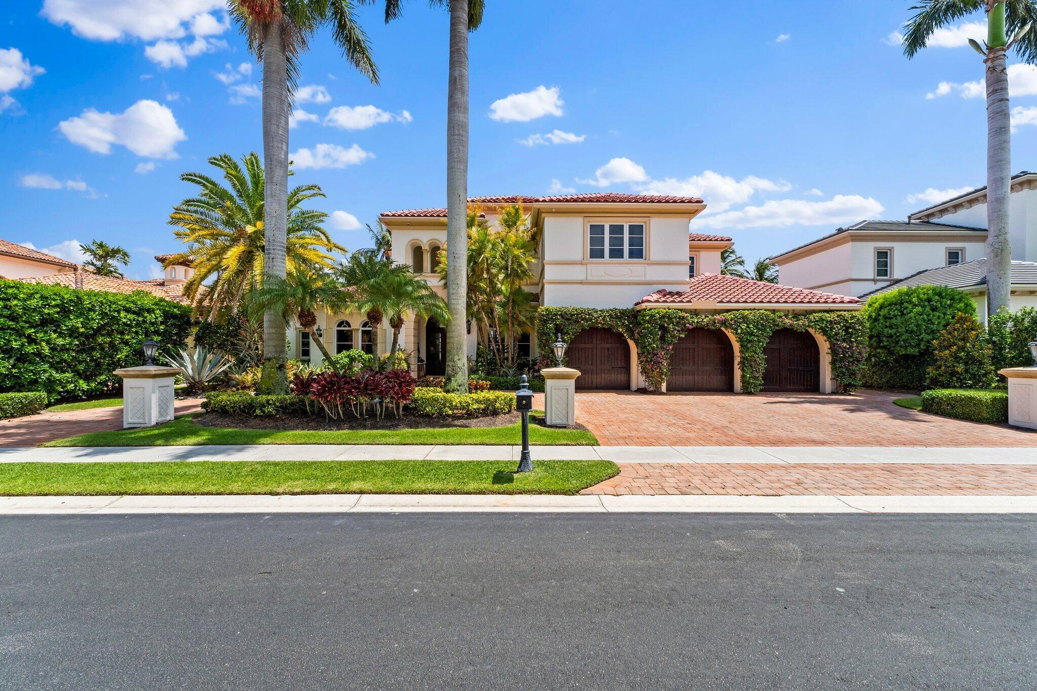 678 Hermitage Circle