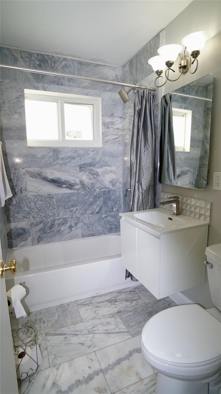 Lyons Park First Add 40-2 - Residential