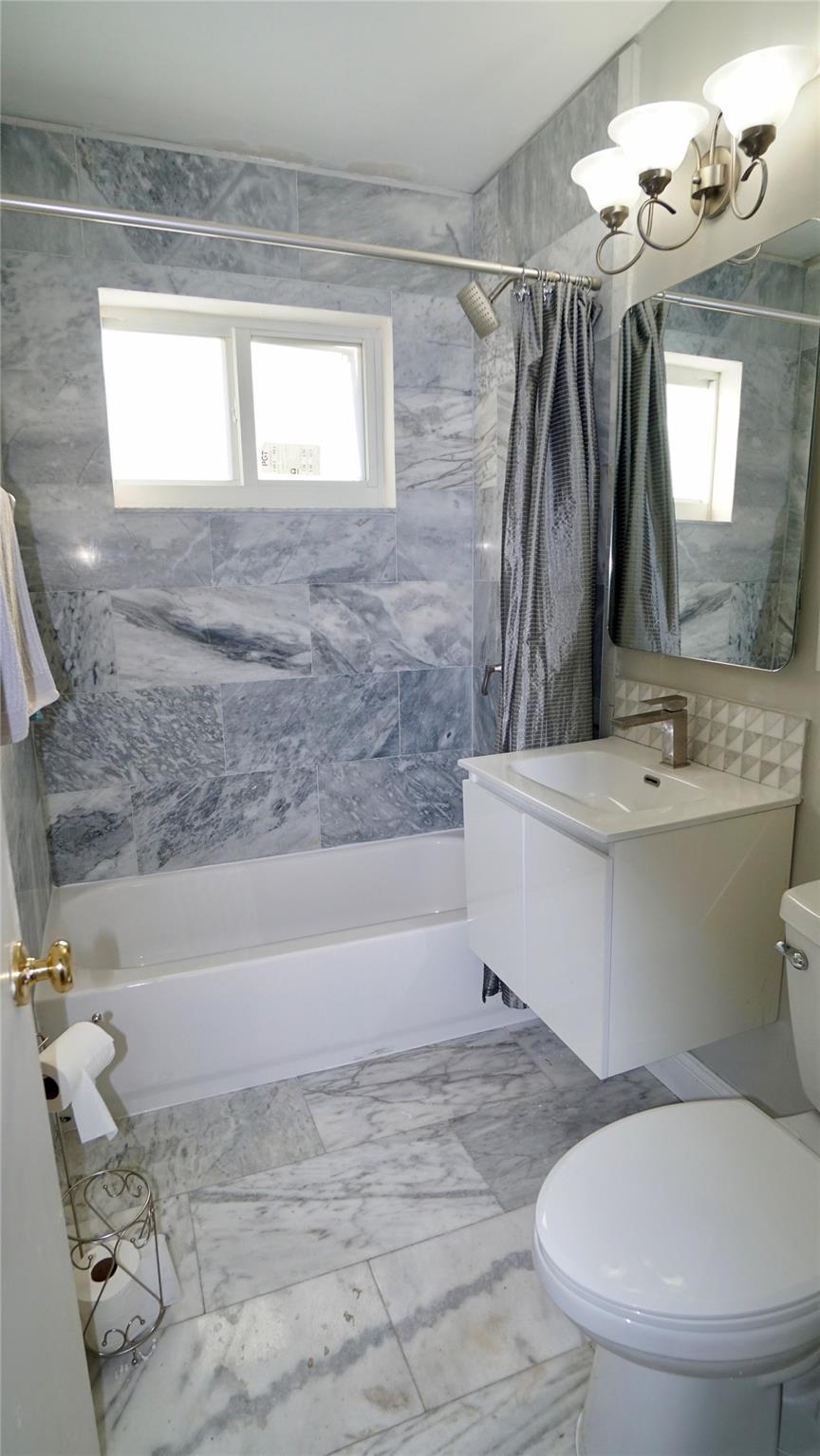 Lyons Park First Add 40-2 - Residential