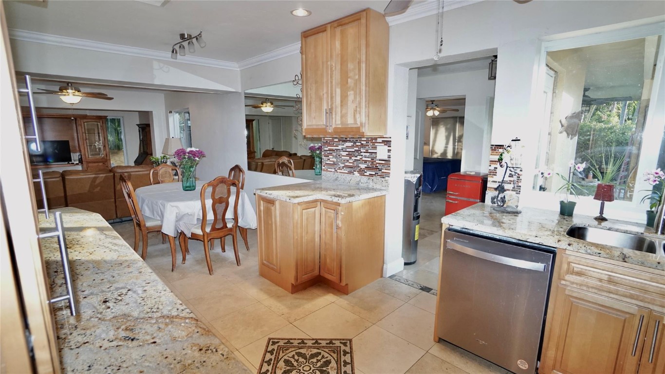 Lyons Park First Add 40-2 - Residential