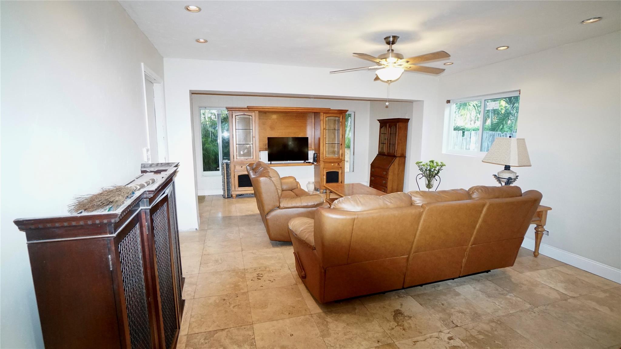 Lyons Park First Add 40-2 - Residential