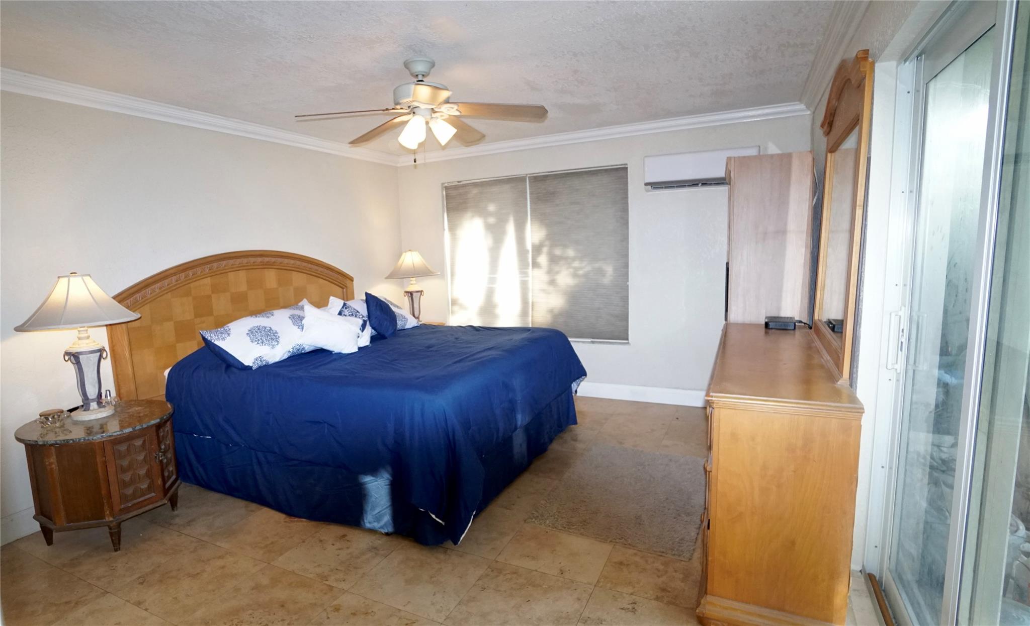 Lyons Park First Add 40-2 - Residential