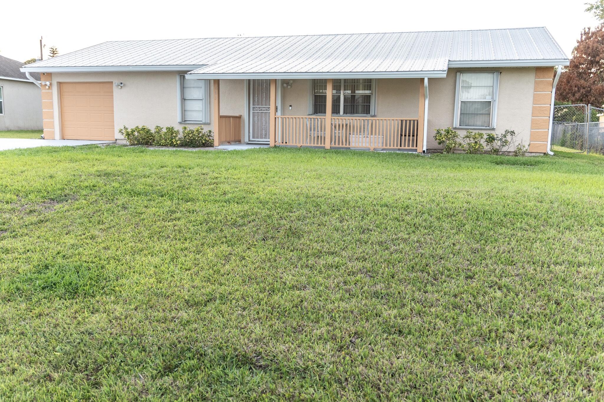 PORT ST LUCIE SECTION 25 - Residential