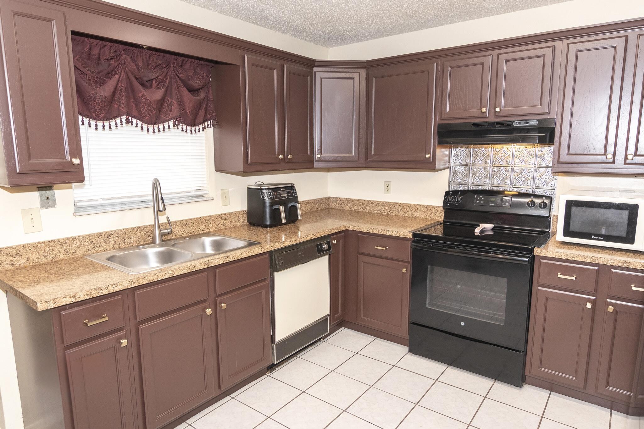 662 NW Bayshore Boulevard