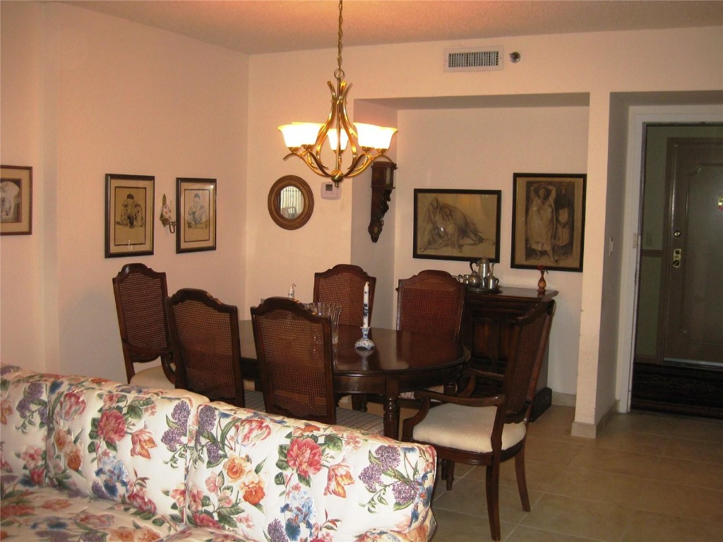 HILLCREST - Residential