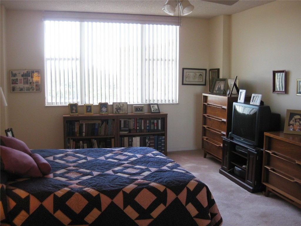 HILLCREST - Residential