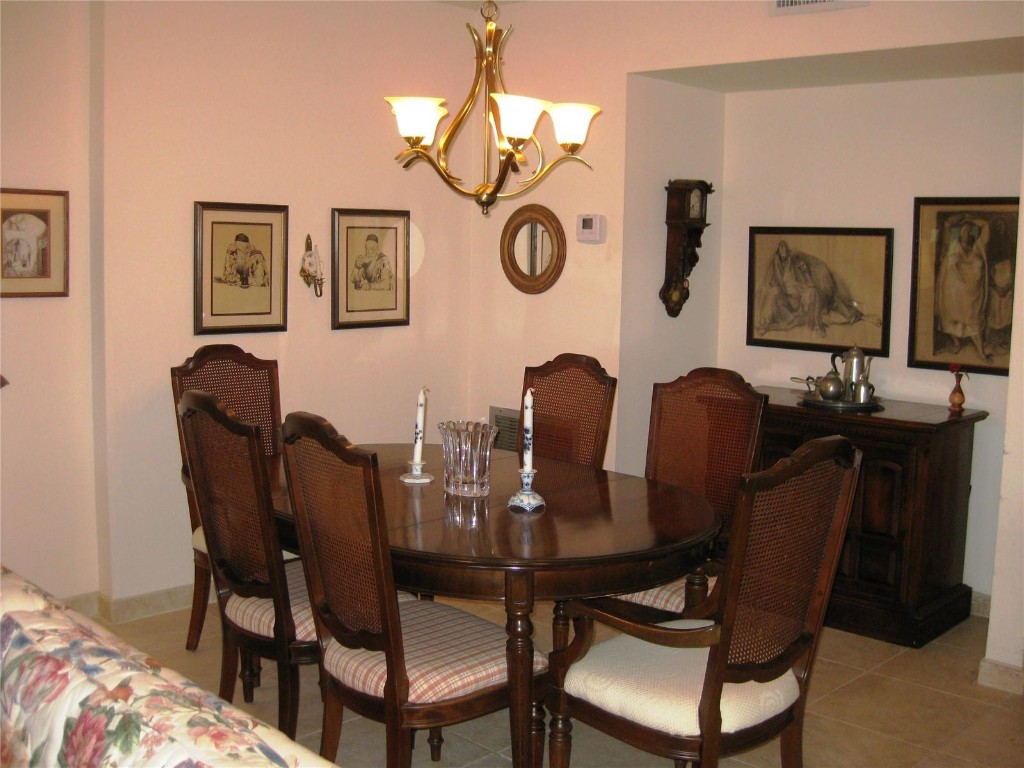 HILLCREST - Residential