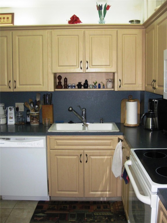 HILLCREST - Residential