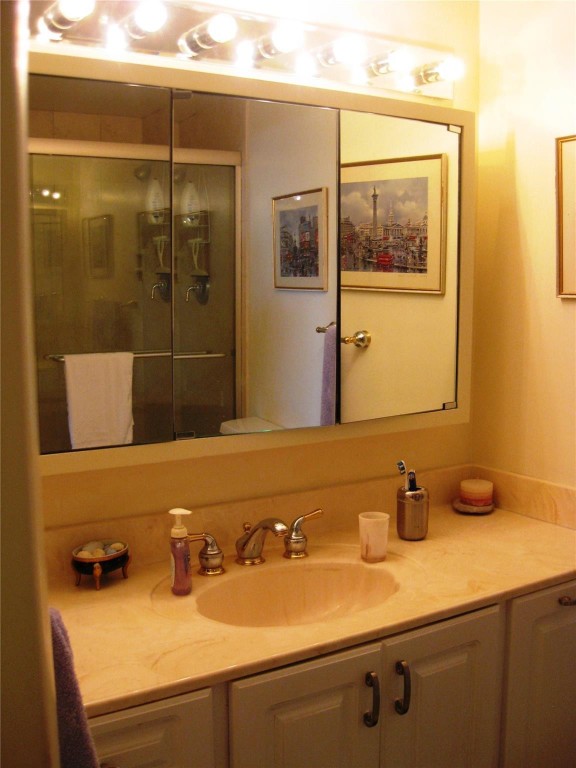 HILLCREST - Residential