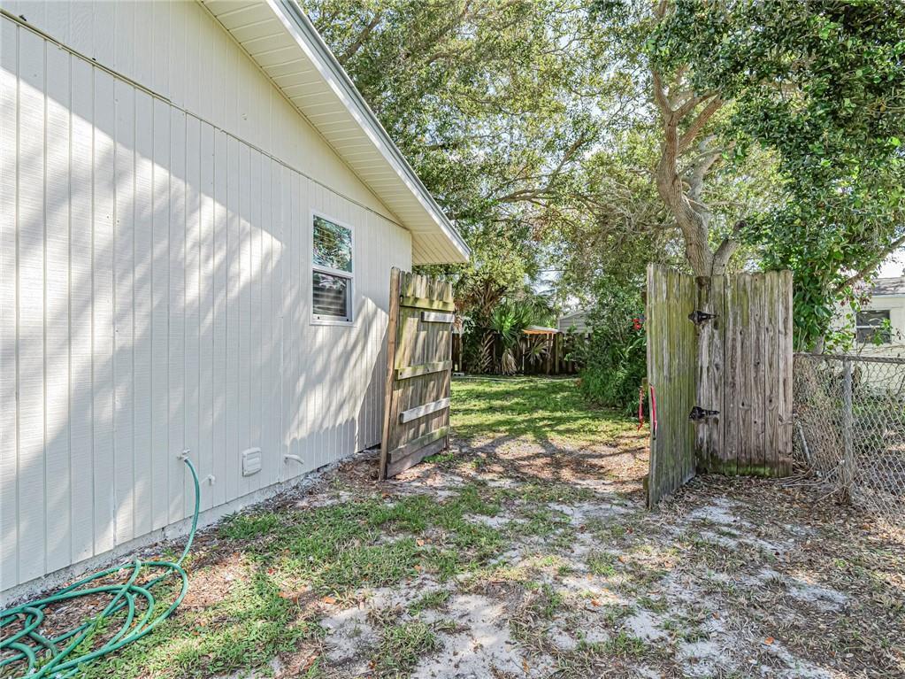 VERO BEACH HIGHLANDS UNIT - Residential