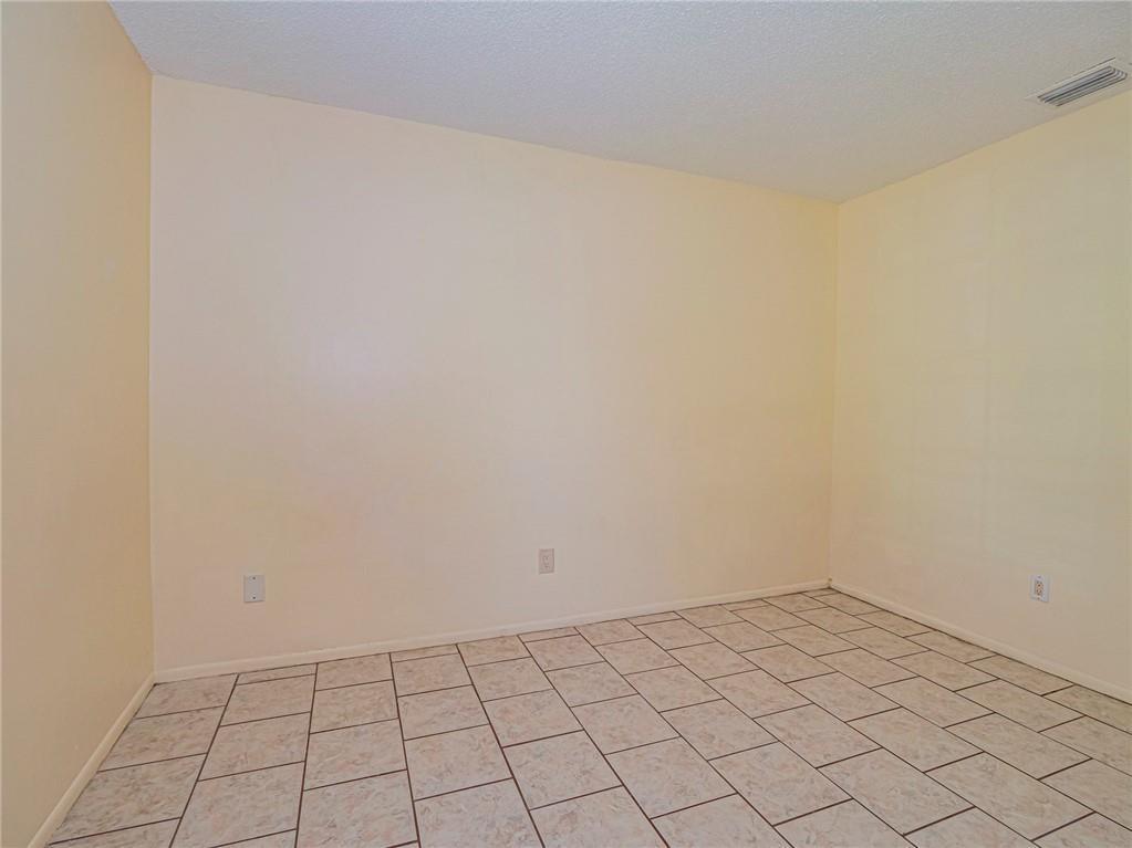 VERO BEACH HIGHLANDS UNIT - Residential